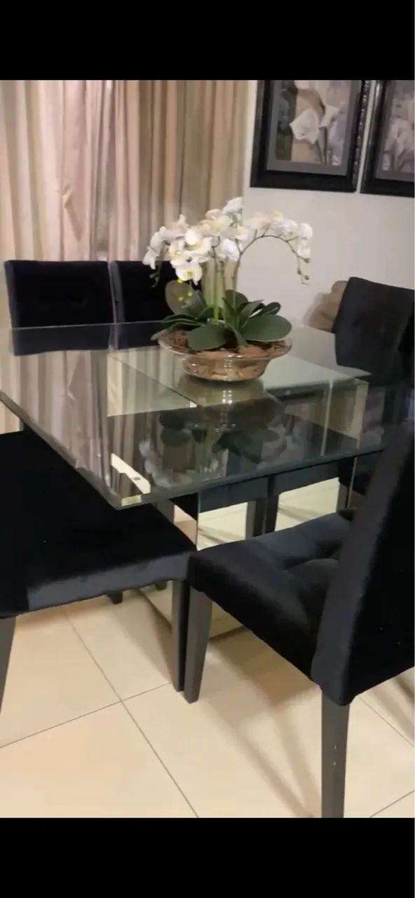 Mesa de Jantar de Vidro com Base Espelhada +8 Cadeiras Estofadas - Foto 3