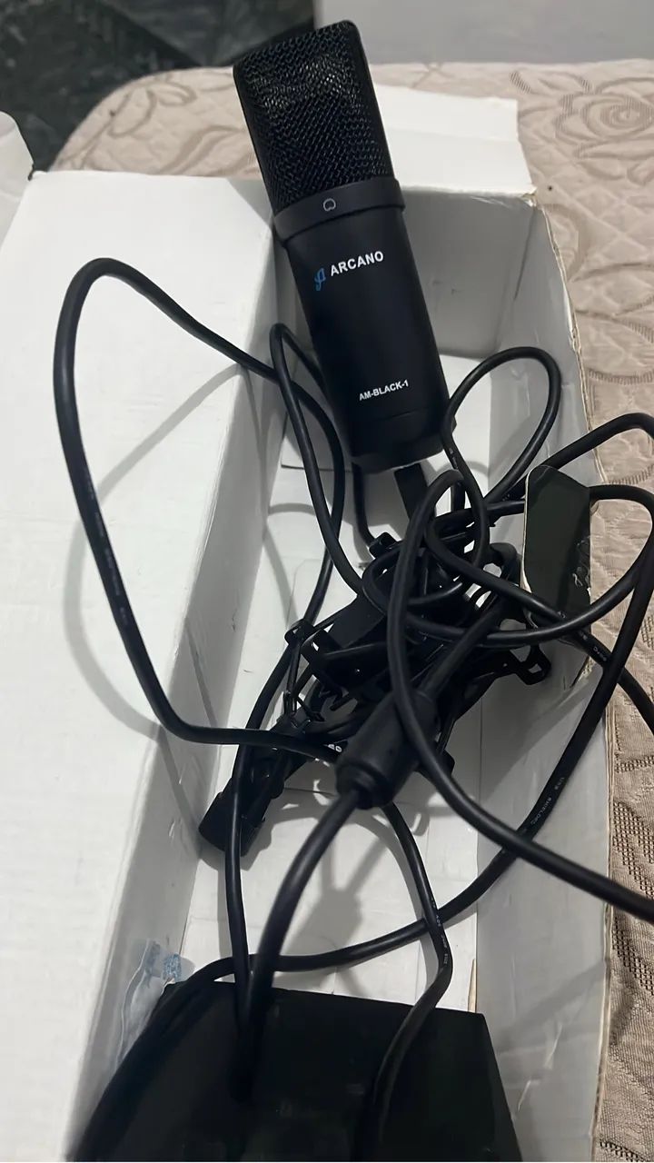 Microfone arcano condensador am black 1