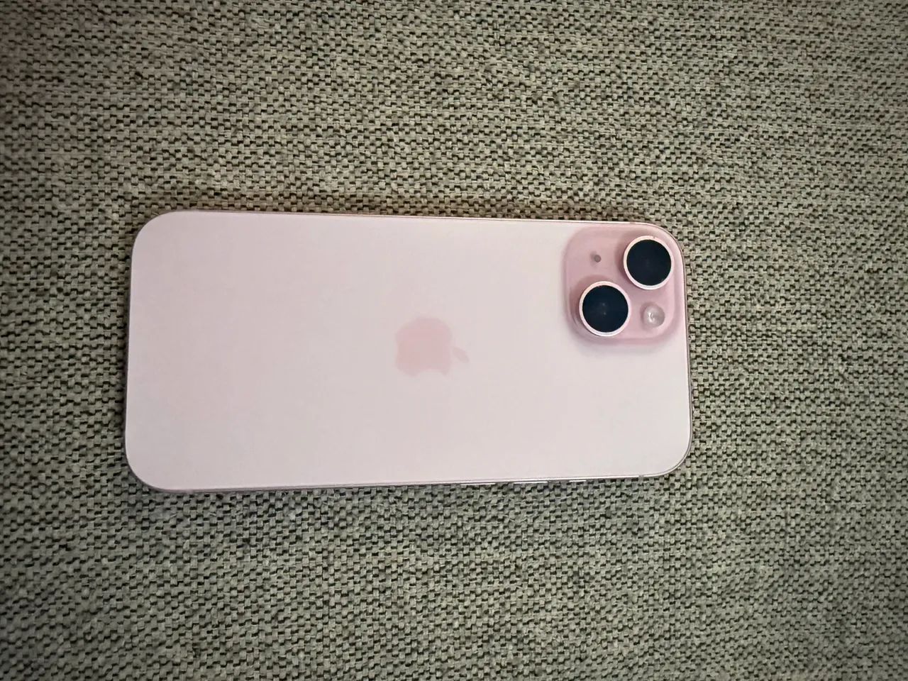 iPhone 15 128GB rose 