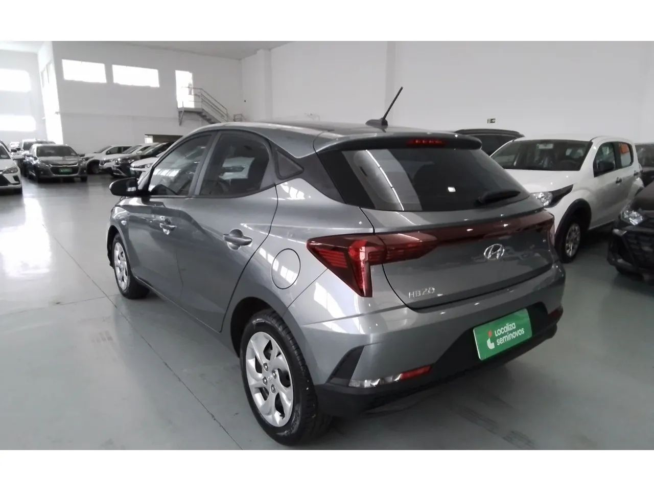 Hyundai HB20 Comfort 1.0 Flex 12V Mec., foto 4 de 9
