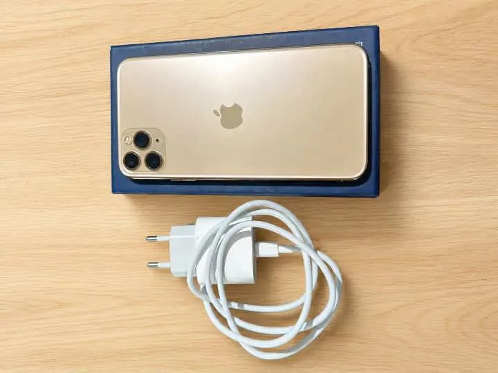 iPhone 11 pro Max todo original  - Foto 2
