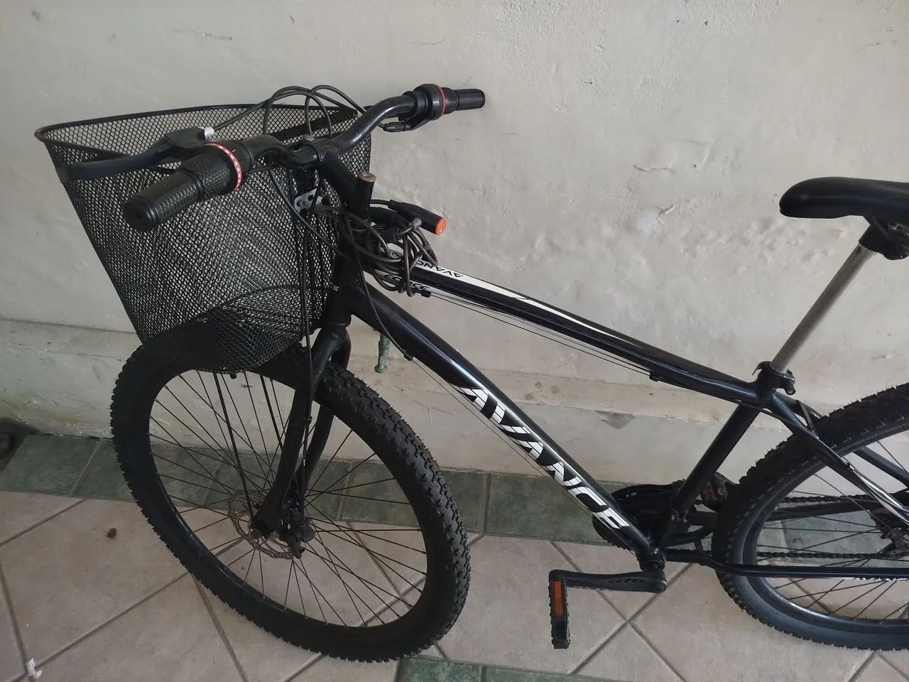 Bicicleta aro 29 com cesta  - Foto 4