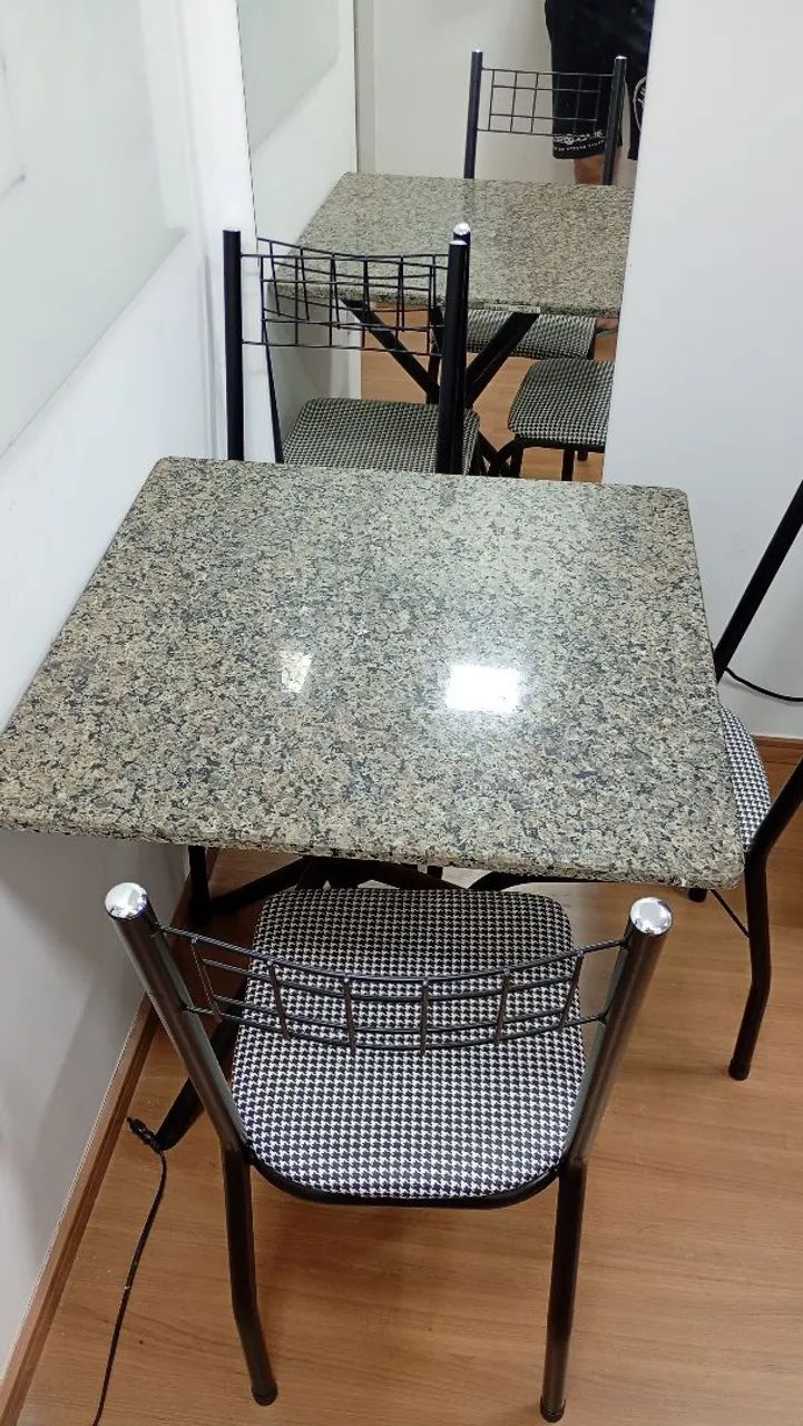 Mesa de cozinha 4 cadeiras  - Foto 3