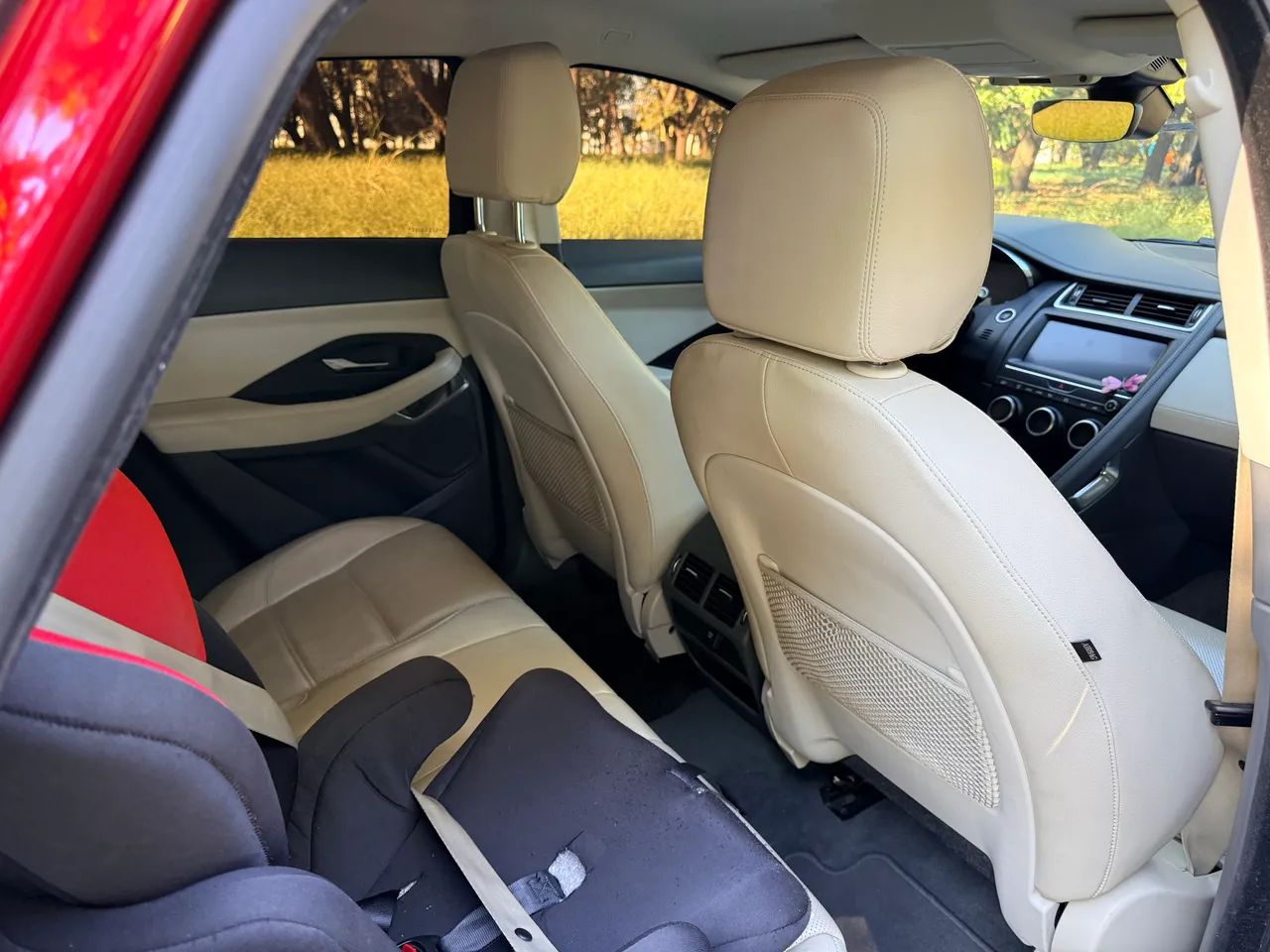 Jaguar E-Pace R-dynamic S 2.0 AWD 249cv Aut. 2020 - Foto 2