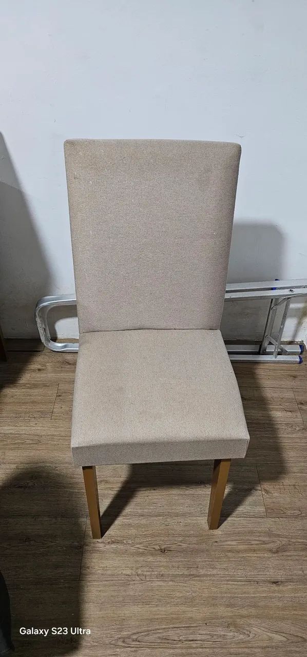 Mesa de vidro com 6 cadeiras  - Foto 3