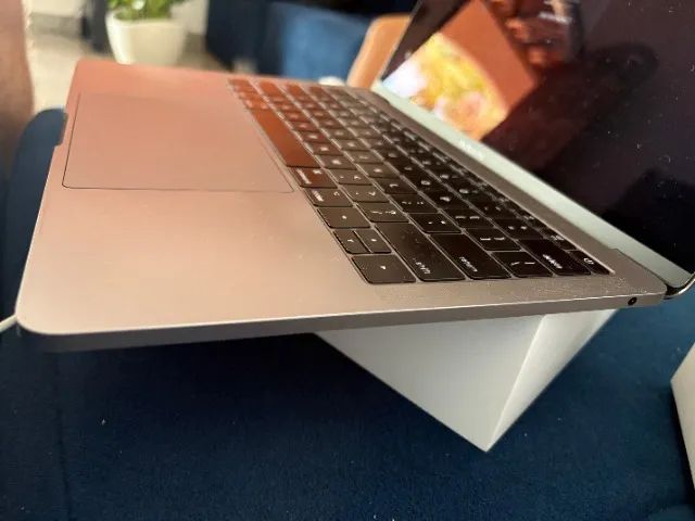 MacBook Pro 13 2017 i5 8GB SSD 512GB - Bateria nova - Caixa