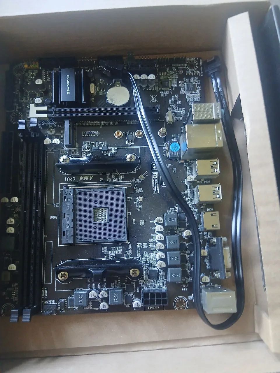 Vende-se placa mãe bluecase 