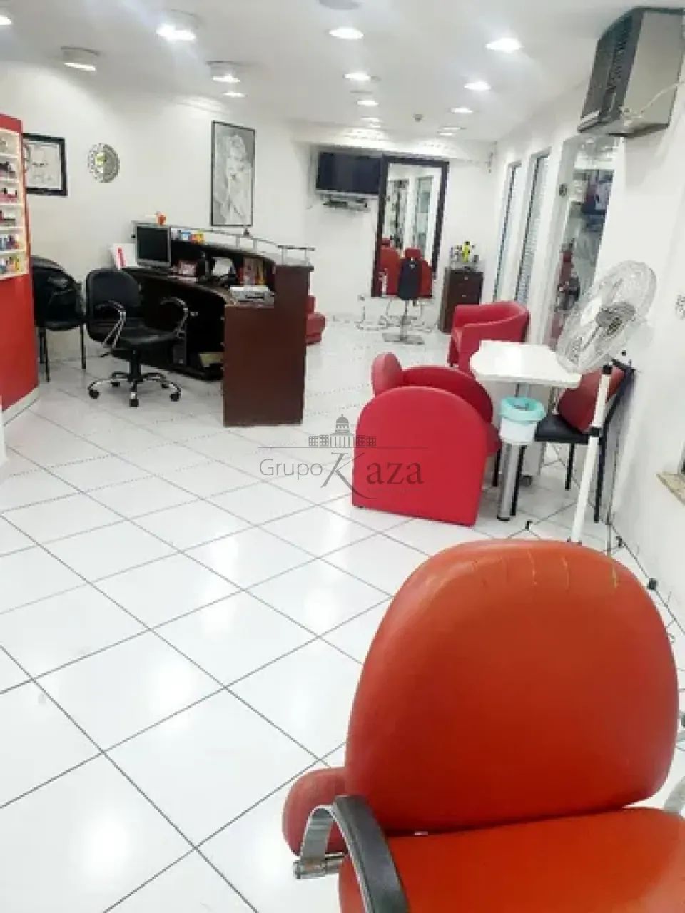Loja em Galeria - Ponto Comercial - Centro - 140m². - Foto 4