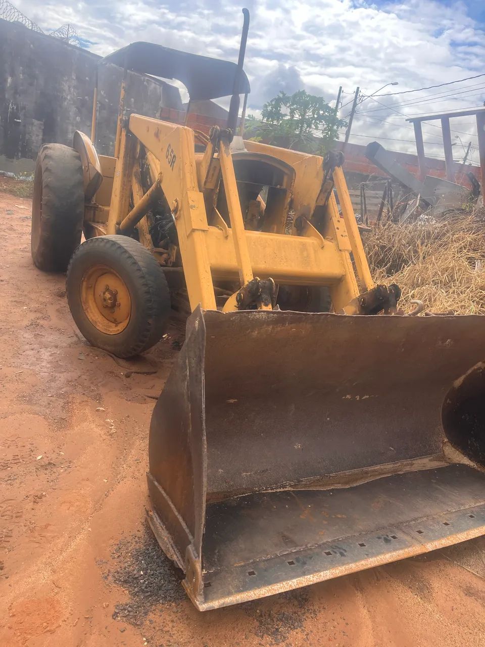 TRATOR MASSEY FERGUSON 