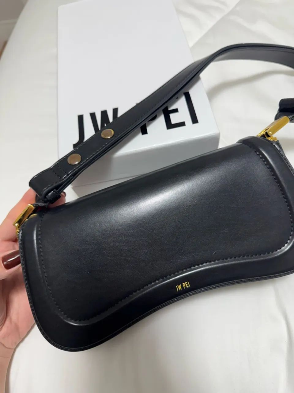 Bolsa JW PEI preta - Foto 5
