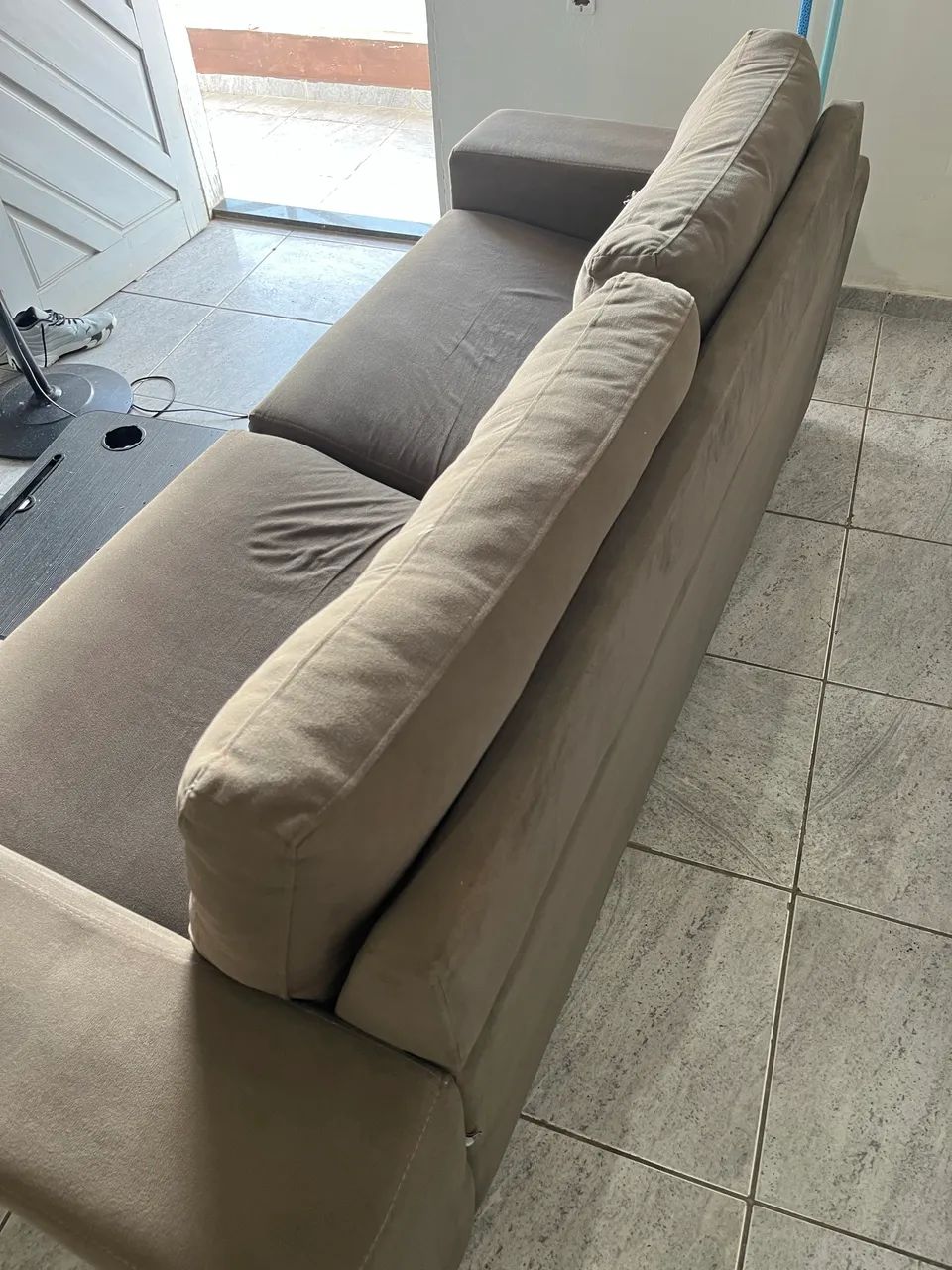Sofá 2 lugares em suede  - Foto 2