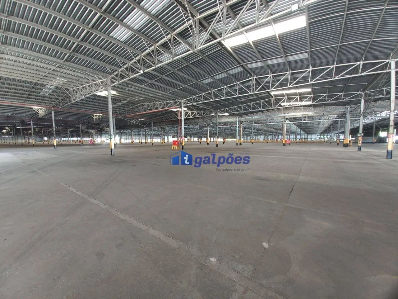 Galpão com 40000 m² em - Universitário - Belo Horizonte/MG