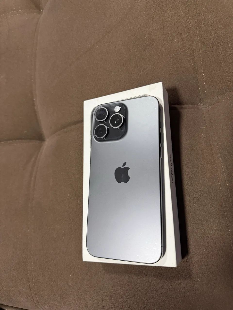 iPhone 15 Pro Max - Foto 2