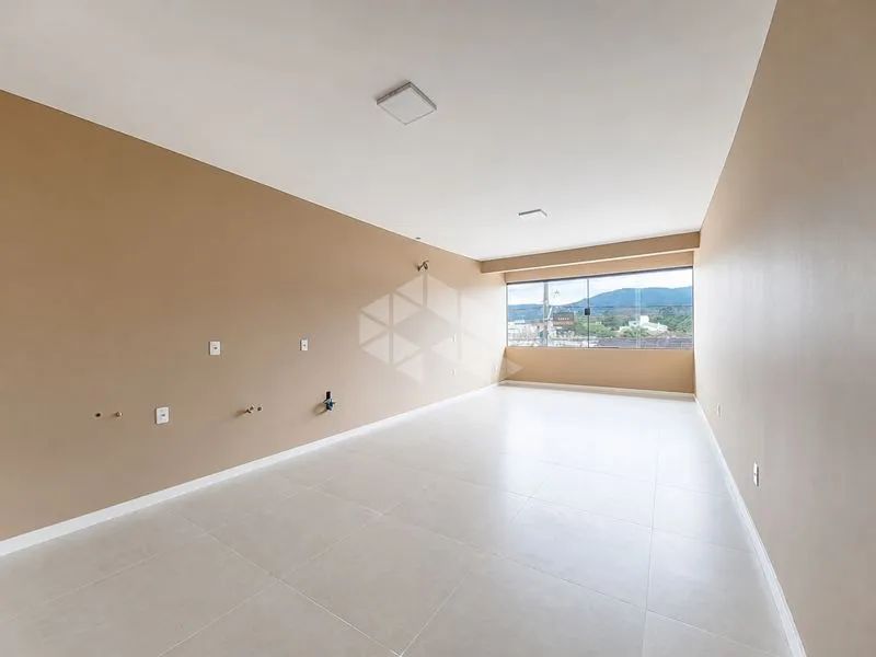 Sala Comercial de 35m² com Vista para a Avenida no Santa Mônica - Foto 2