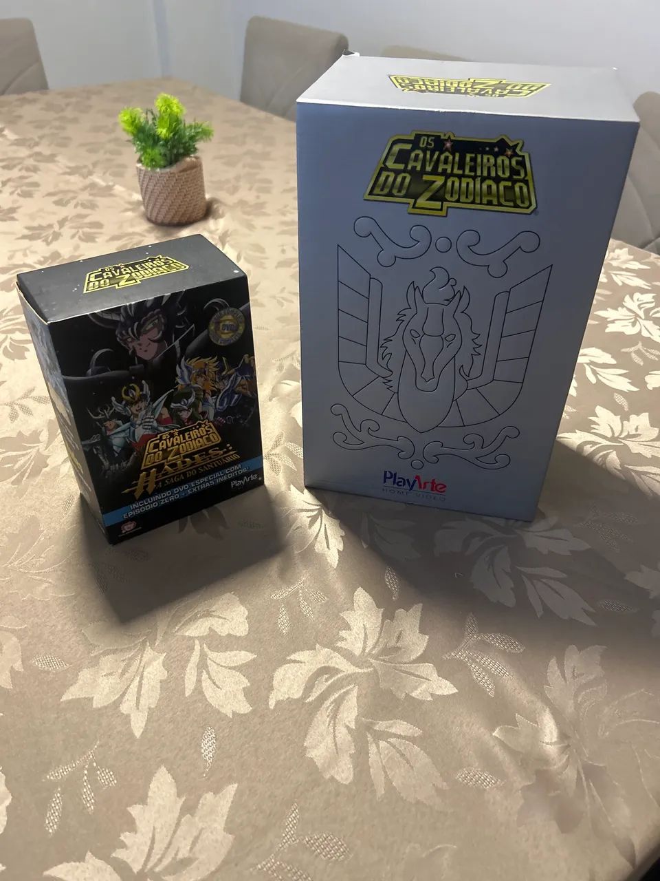 Cavaleiros do Zodiaco - Box Saga Classica e Box Hades (Santuario