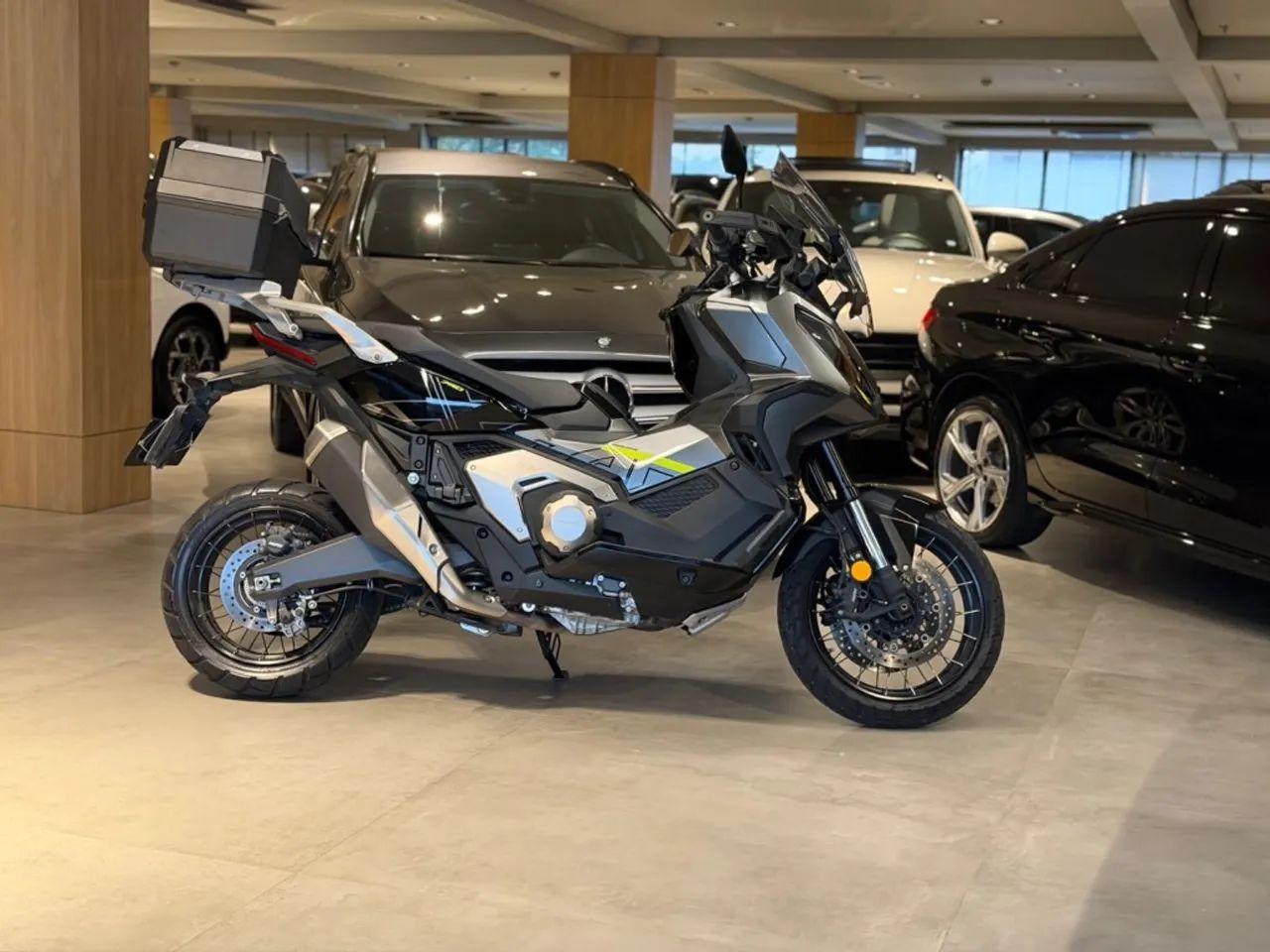 Honda X-adv 2025