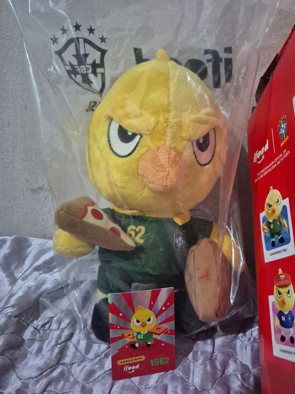 Canarinho de Pelúcia - Copa 62 - Foto 2