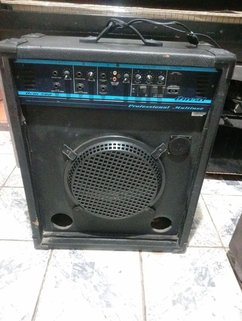Caixa Amplificada Oneal, Ocm 200