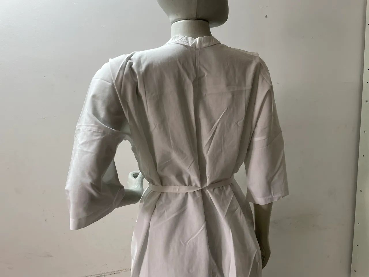 Lote 7 Aventais Branco Novos de Popeline com Cinto - Foto 5