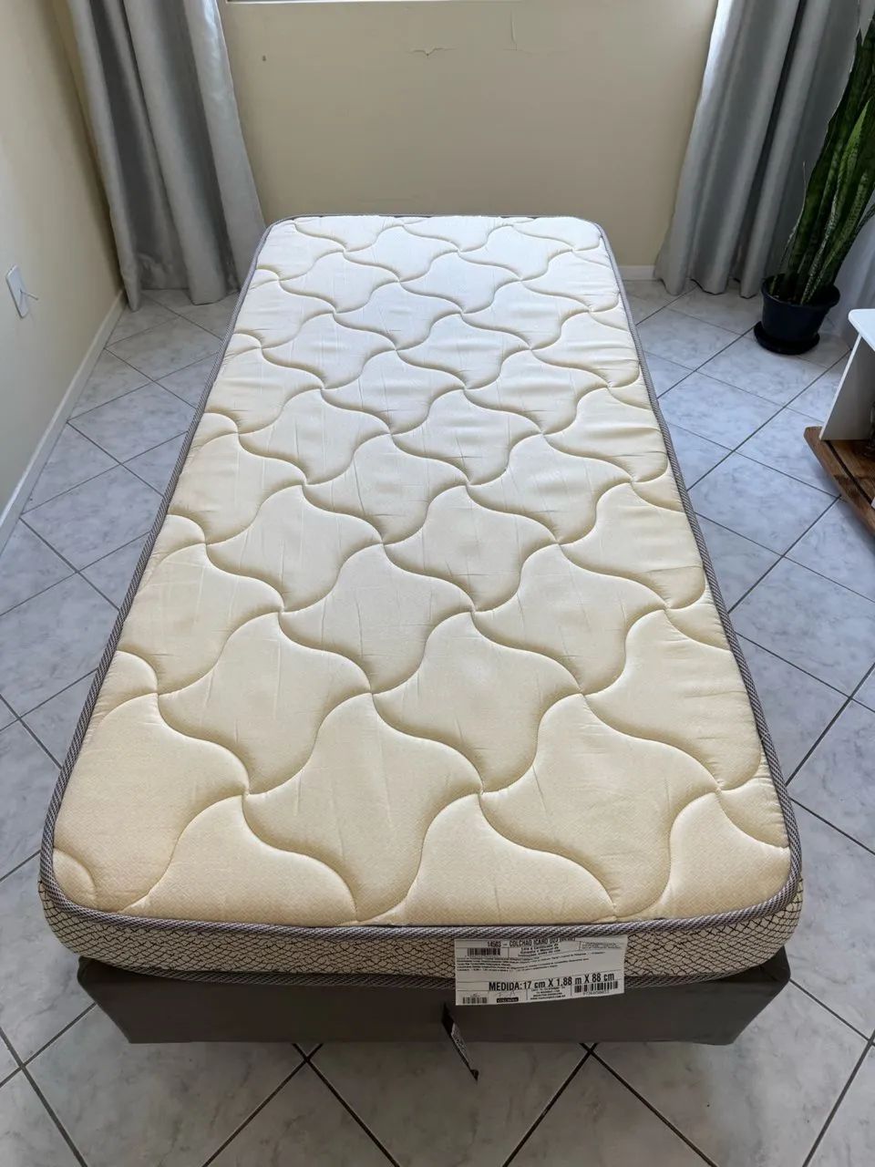 Cama box de solteiro F.A colchões 