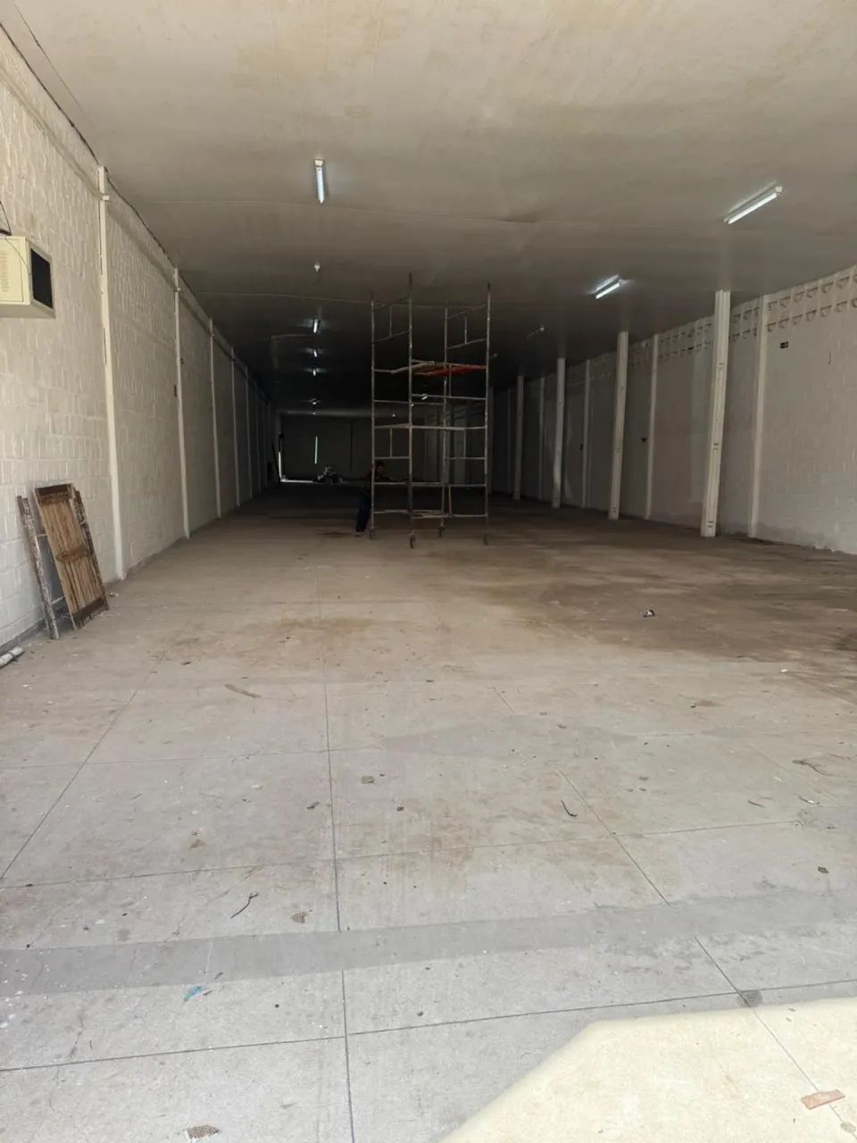 Galpão no Bessa com 930 m2 e 300 m2 de pátio - Foto 3
