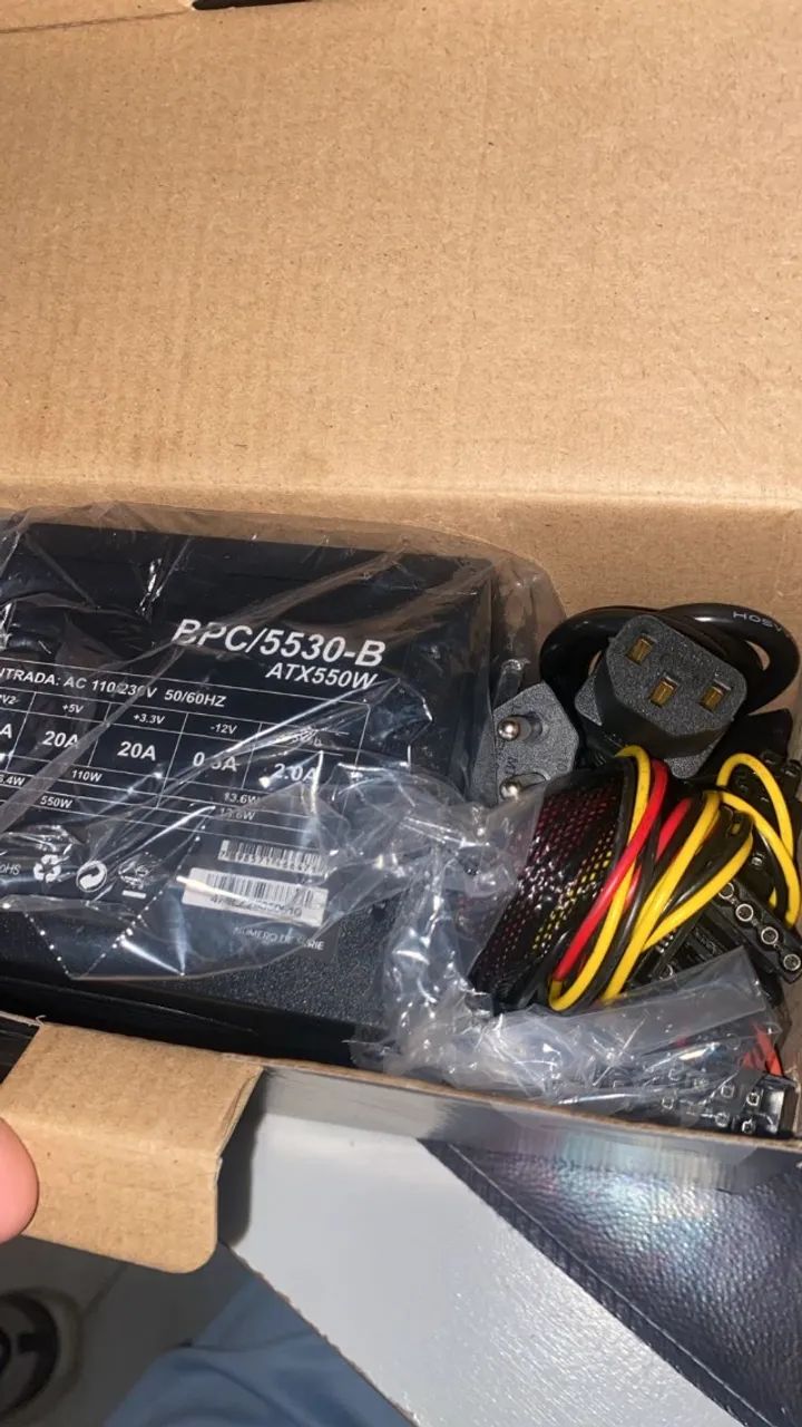 Fonte Atx 550w 5530-smt 24 Pinos Brazil Pc Cor Preto NUNCA USADA - Foto 3