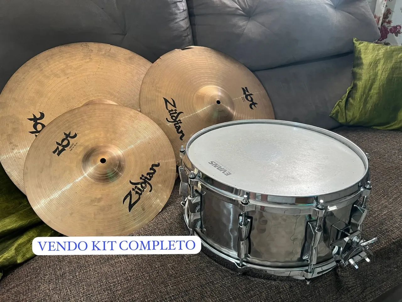 KIT ZILDJIAN + CAIXA NAGANO 14x6,5 - IMPERDÍVEL - Instrumentos