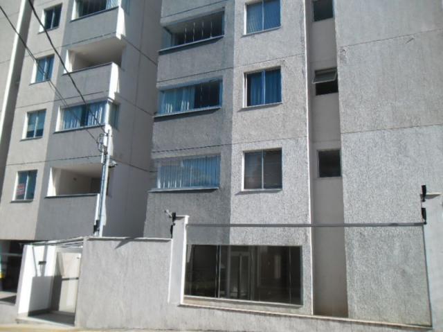 Havaí: cobertura 2 quartos, 3 vagas, vista definitiva e elevador