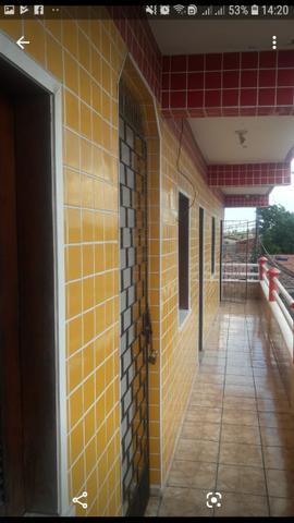 Alugo apto grande de 01 quarto com área de serviço/ 1ºandar-Conj:Araturi novo - Foto 8