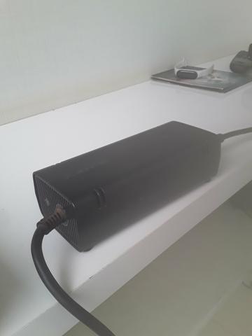 Xbox 360 com FIFA 18 - Foto 3