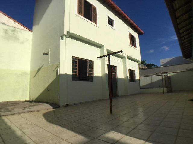 Aluga casa com 5 quartos no bairro Fátima II - Foto 9