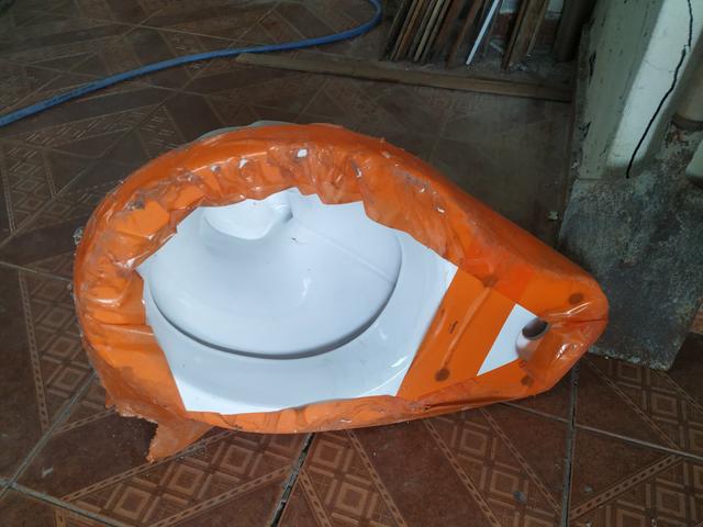 Vaso Sanitário com caixa acoplada - Foto 4