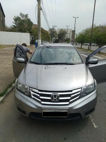Honda City LX 1.5 2013 Novo - Com GNV 5ª