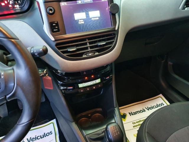 Peugeot 208 Allure - 16,9 km/l - Foto 7