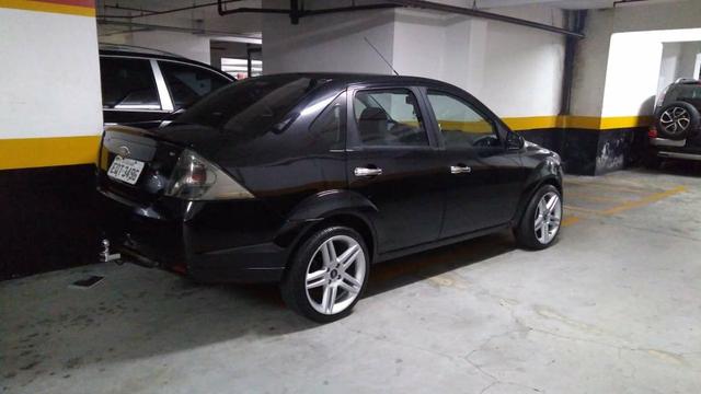 Fiesta sedan 1.6 8v Rocam completo - Foto 3