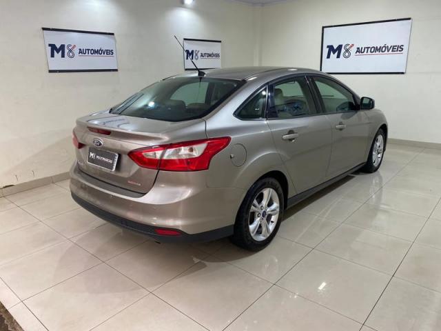 FORD FOCUS SEDAN 2.0 16v(Aut.) 4P - Foto 4