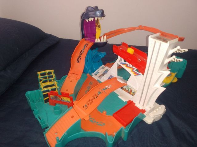 pistas hot wheels maleta
