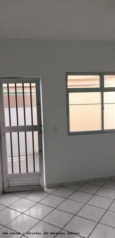 curicica casa por R$ 900 com sala quarto coz banheiro área independente com seguro fiança - Foto 3