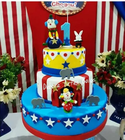 BOLO do MICKEY MOUSE: 50 Modelos e Como Fazer  Bolo barbie, Bolo de  aniversário da barbie, Bolos de aniversário gato