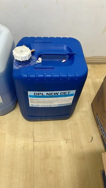 Galão de detergente  e secante para lavar louça 5L
