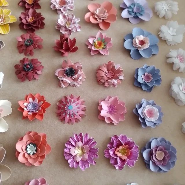 Flores em papel diversas aplicação em convites, lembrancinhas, cartões, arte em geral - Foto 3