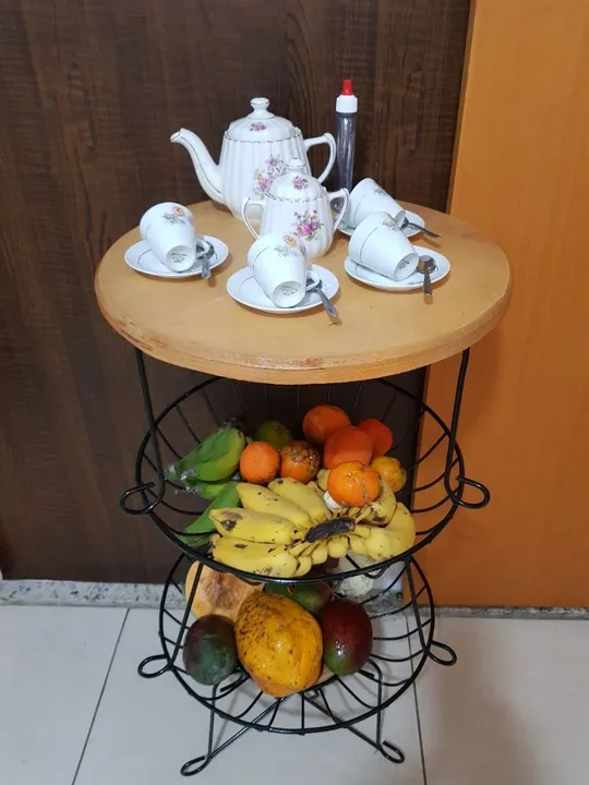 Fruteira com bancada redonda rústica
