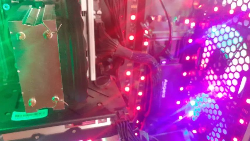 Gabinete Gamer , Lateral Acrilico, Preto seminovo. Aigo Beyond 3 U3, Mid-tower - Sem fans. - Foto 3