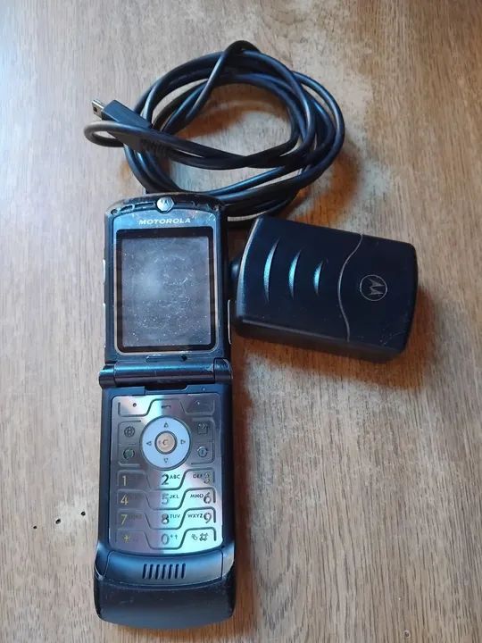 Celular Motorola Razr V3 - Antiguidade leia o anúncio todo  - Foto 5