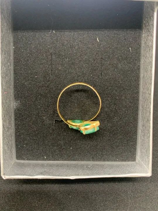 Anel em ouro com esmeralda  - Foto 3