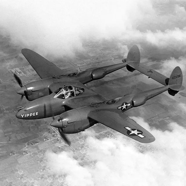 Lockheed P-38F Lightning