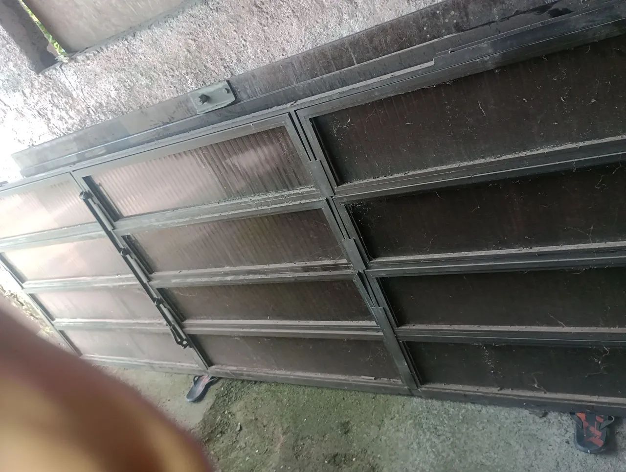 Portão de Alumínio com Vidro