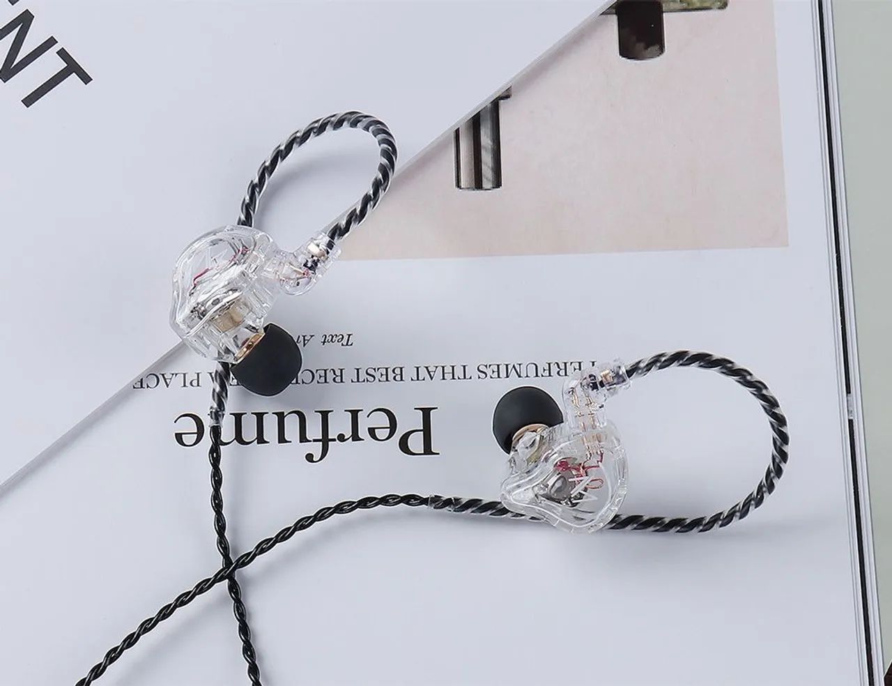 Fone de Ouvido In-Ear com Design Transparente - Foto 3