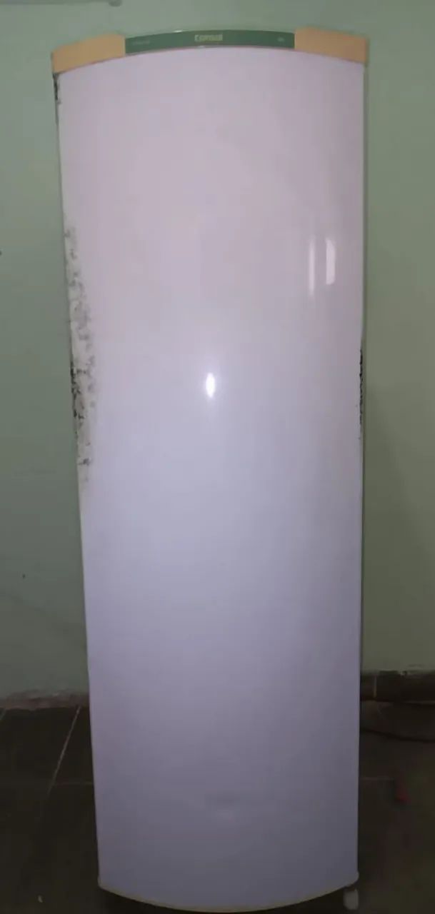 Geladeira Consul usada com marcas de uso - Foto 2