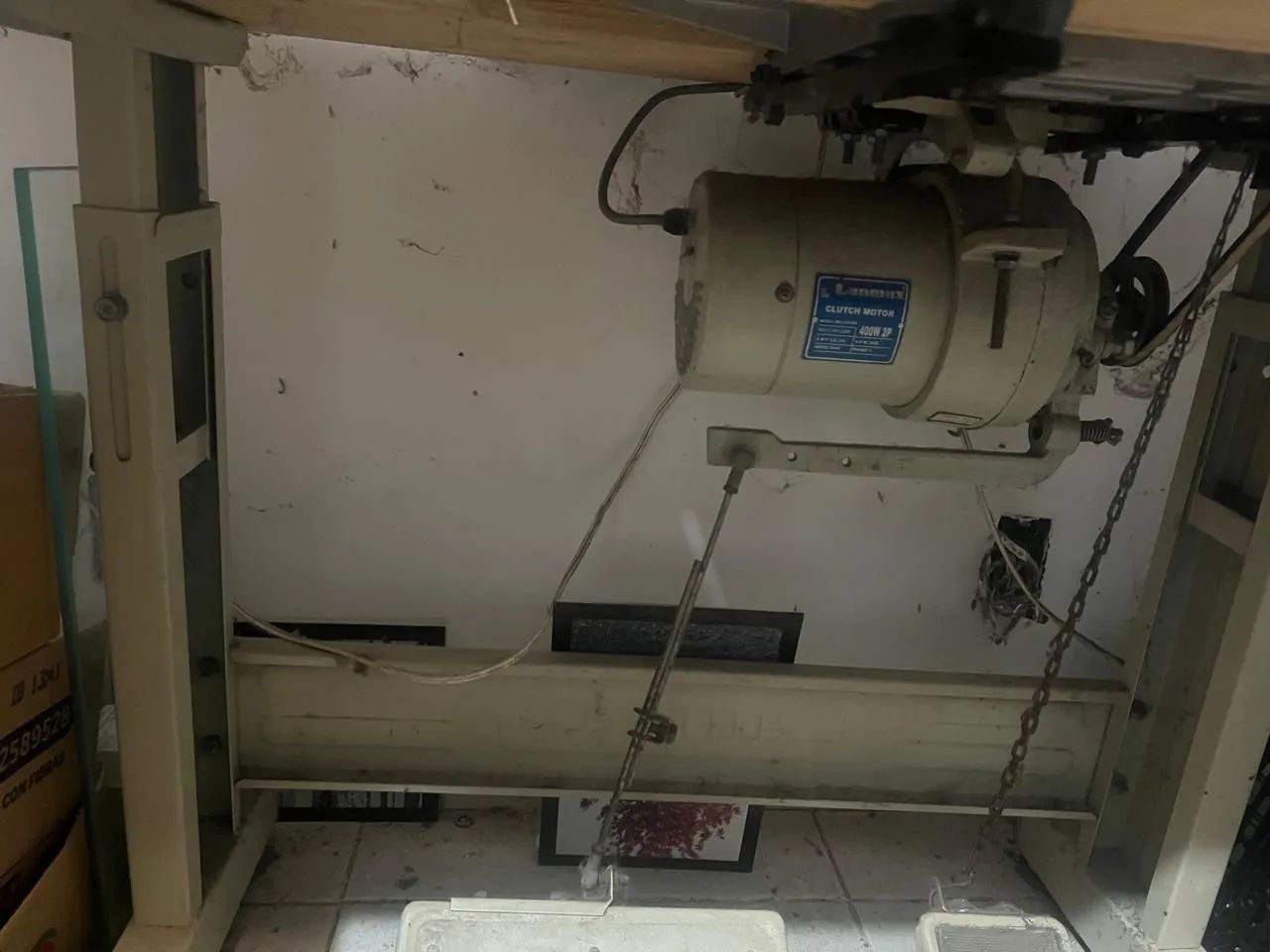 Máquina de costura Colarete industrial . - Foto 4